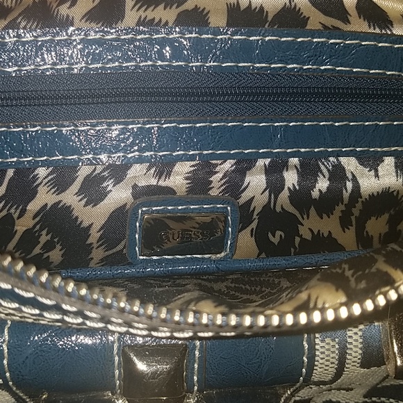 GUESS Purse - Picture 5 of 6